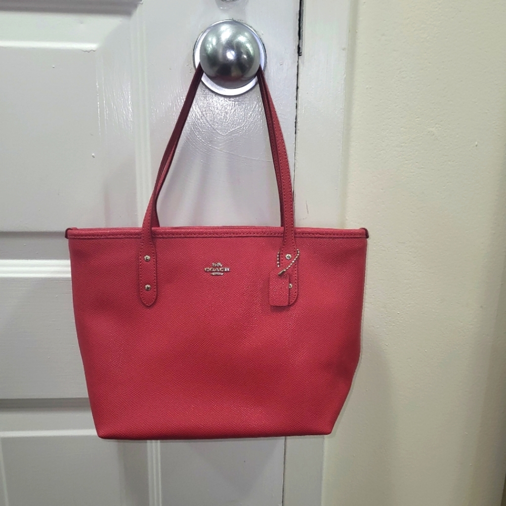 Coach MINI City Zip Tote